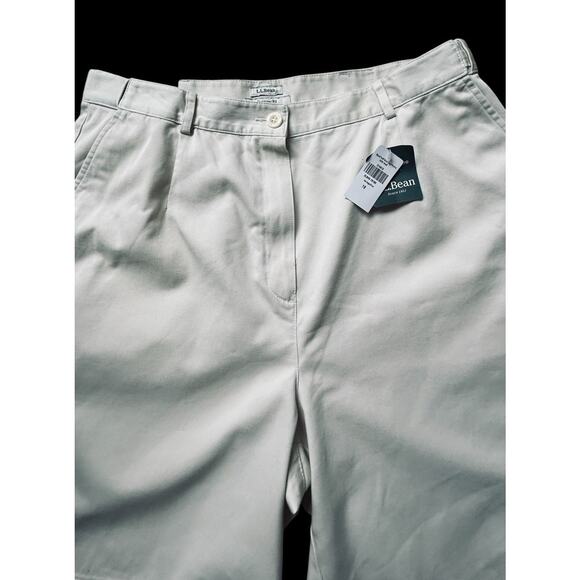 LL Bean Women's Wrinkle-Free Bayside Shorts Ultra High-Rise Hidden Comfort 18 - Picture 5 of 14